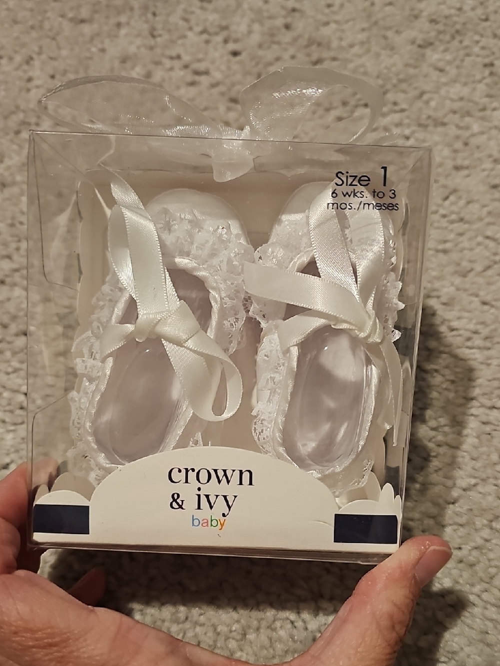 crown & ivy Baby White Lace Bow Infant Shoes